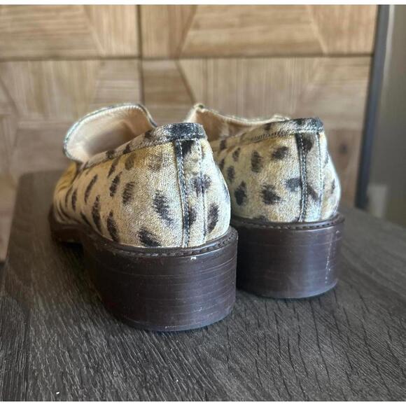 Calvin Klein Womens Loafers Velvet Leopard Print Size 8.5 - Picture 4 of 6